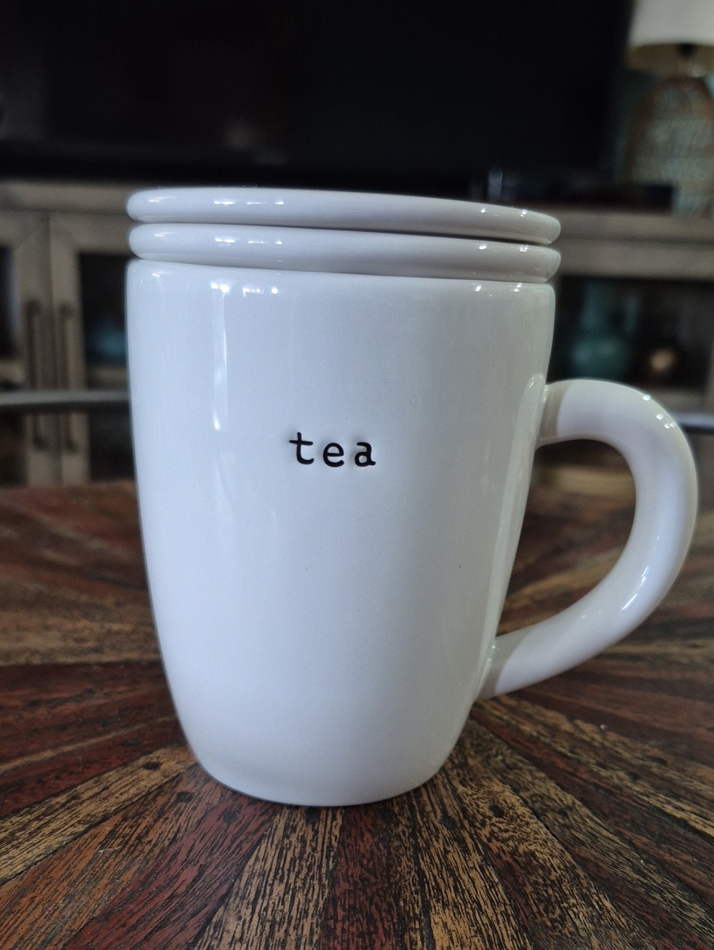Pottery Barn White 10oz Tea Ceramic Mug with Ceramic Infuser & Lid